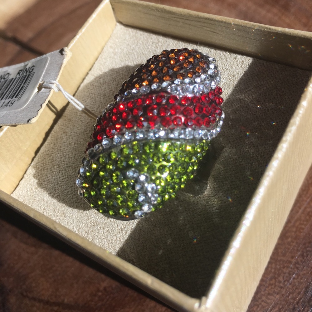 Multi-Colored Rhinestone Statment Ring S:7/8 NWT